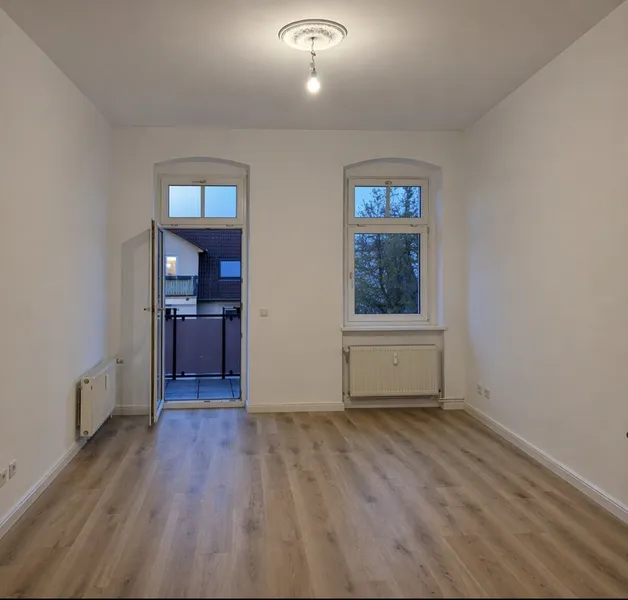 Helle 2 Zimmer Altbauwohnung mit EBK in Berlin Pankow — photo 1